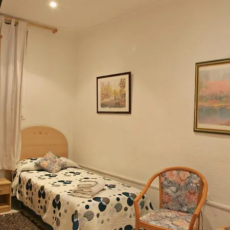 Aribau * ברצלונה